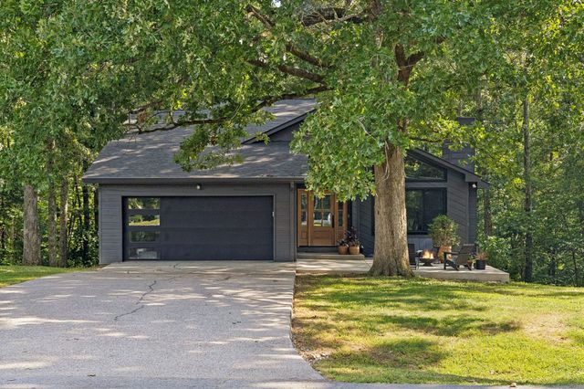 345 Twin Oaks Dr, Kingston Springs, TN 37082