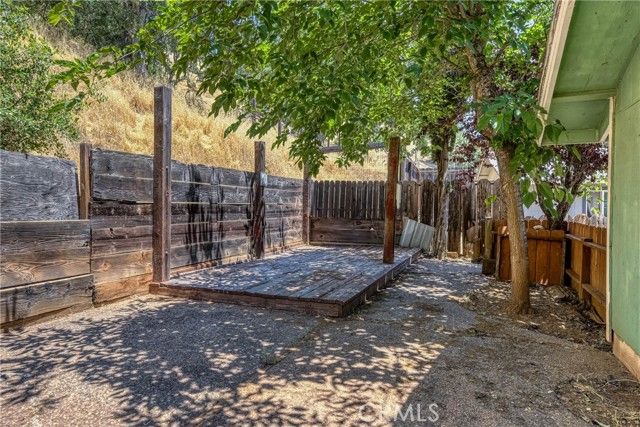 12410 Lakeview Drive, Clearlake Oaks, CA 95423