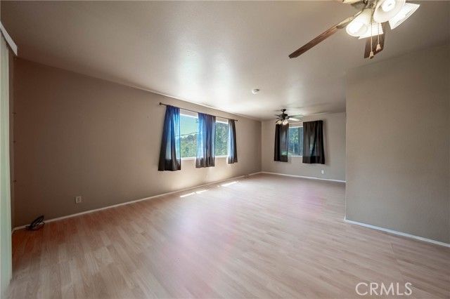 12410 Lakeview Drive, Clearlake Oaks, CA 95423