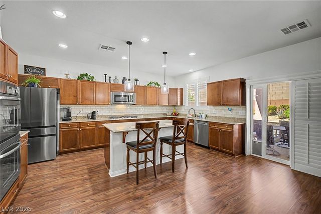 8221 Redbud Vine Street, North Las Vegas, NV 89085