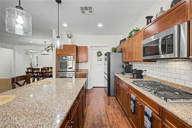 8221 Redbud Vine Street, North Las Vegas, NV 89085