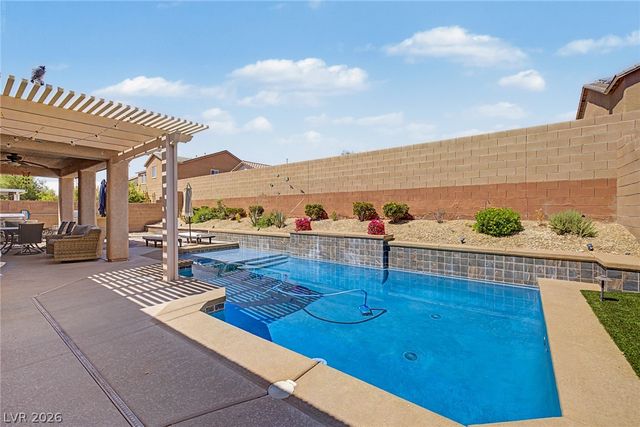 8221 Redbud Vine Street, North Las Vegas, NV 89085