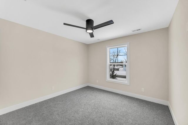 706 Idlewild Lane, Chesterton, IN 46304