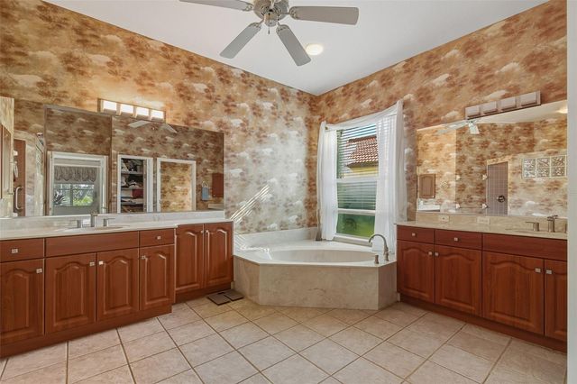 2116 MUSKOGEE TRAIL, Nokomis, FL 34275