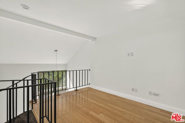 8701 Falmouth Avenue 202, Los Angeles, CA 90293