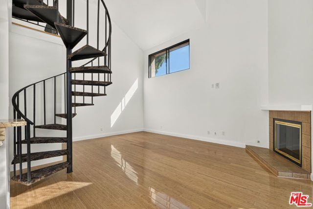 8701 Falmouth Avenue 202, Los Angeles, CA 90293