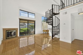 8701 Falmouth Avenue 202, Los Angeles, CA 90293