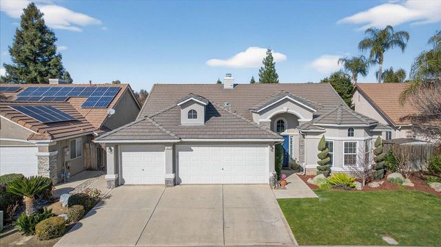 2672 E Bristol Court, Fresno, CA 93720