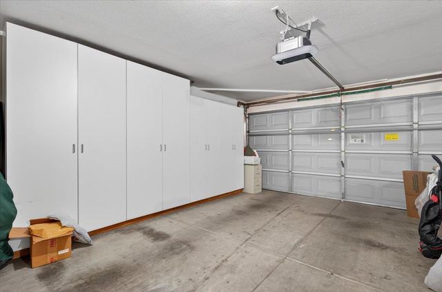 2672 E Bristol Court, Fresno, CA 93720