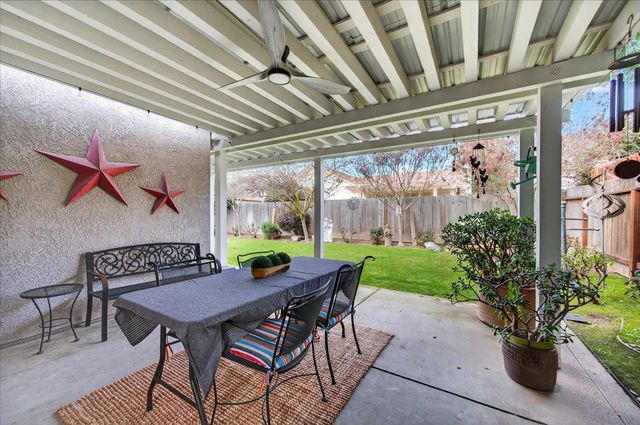 2672 E Bristol Court, Fresno, CA 93720