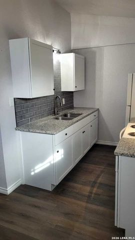 1402 EDRIS DR, San Antonio, TX 78224