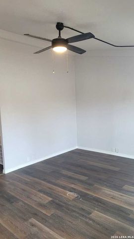 1402 EDRIS DR, San Antonio, TX 78224