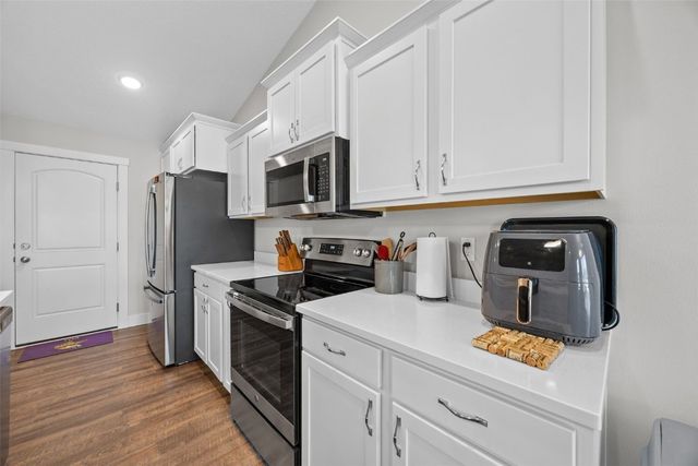 6202 Cope Dr, Marion, IA 52302