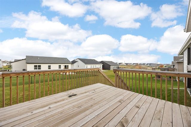 6202 Cope Dr, Marion, IA 52302