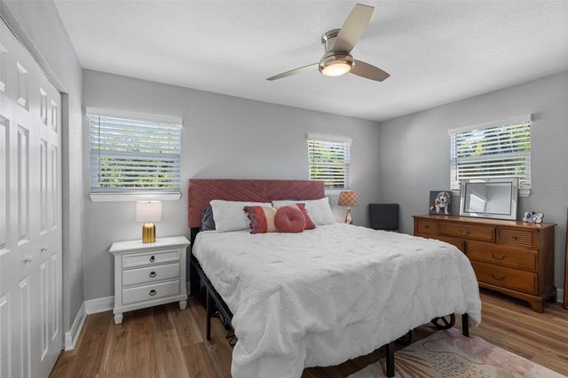 3922 W BAY VIEW AVENUE, Tampa, FL 33611