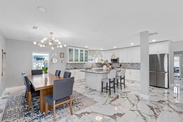 3922 W BAY VIEW AVENUE, Tampa, FL 33611