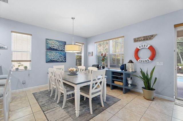 5935 SE Crooked Oak Avenue, Hobe Sound, FL 33455