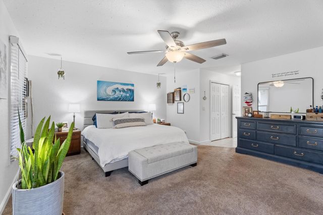 5935 SE Crooked Oak Avenue, Hobe Sound, FL 33455