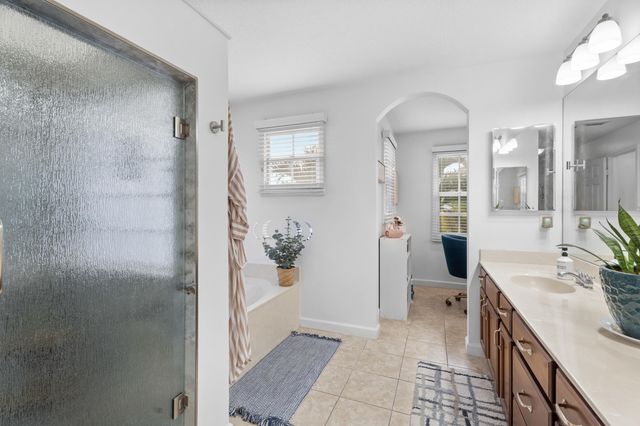 5935 SE Crooked Oak Avenue, Hobe Sound, FL 33455