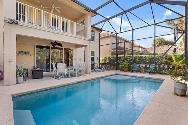 5935 SE Crooked Oak Avenue, Hobe Sound, FL 33455