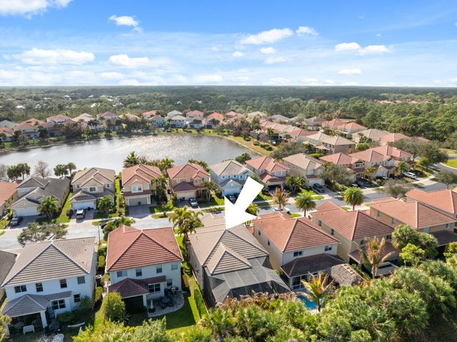 5935 SE Crooked Oak Avenue, Hobe Sound, FL 33455