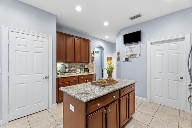 5935 SE Crooked Oak Avenue, Hobe Sound, FL 33455