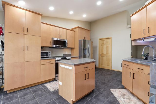 422 E ENCHANTED PINES DR, Rapid City, SD 57701