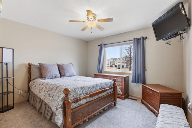 422 E ENCHANTED PINES DR, Rapid City, SD 57701