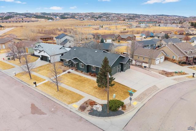 422 E ENCHANTED PINES DR, Rapid City, SD 57701