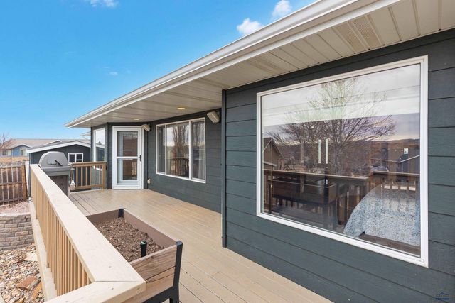 422 E ENCHANTED PINES DR, Rapid City, SD 57701