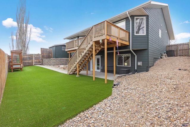 422 E ENCHANTED PINES DR, Rapid City, SD 57701