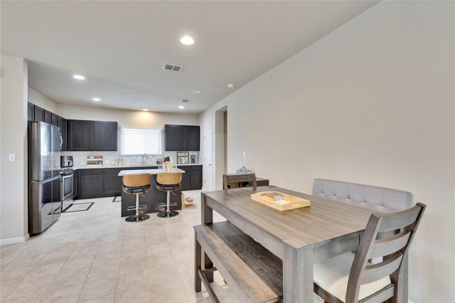 106 Mossycup DR, San Marcos, TX 78666