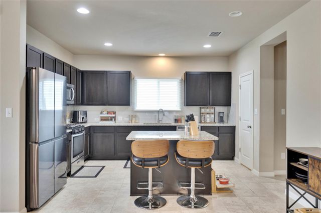 106 Mossycup DR, San Marcos, TX 78666