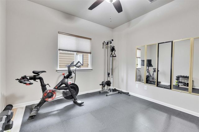 106 Mossycup DR, San Marcos, TX 78666