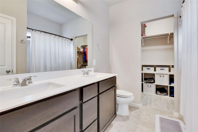 106 Mossycup DR, San Marcos, TX 78666