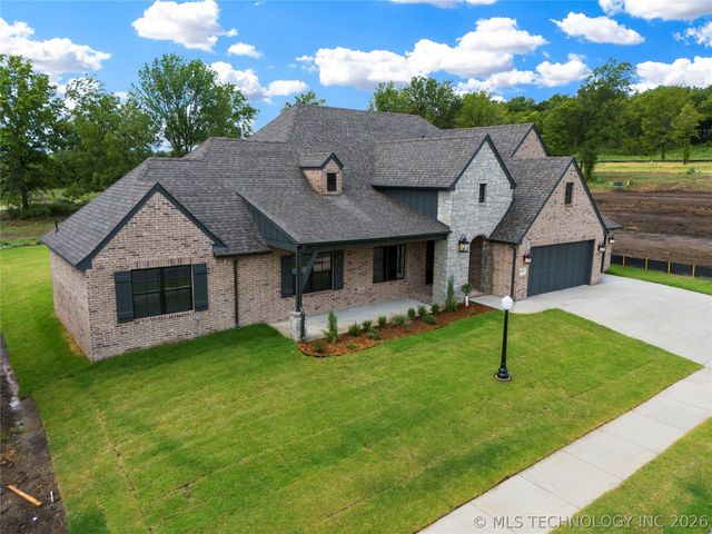 1509 Pinecrest Drive, Claremore, OK 74017