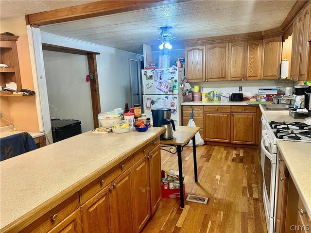 576 County Route 85, Granby, NY 13069