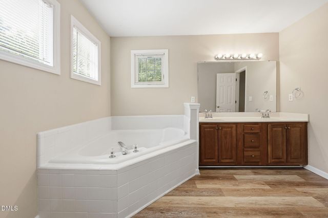 2716 Steeple Run Drive, Wake Forest, NC 27587