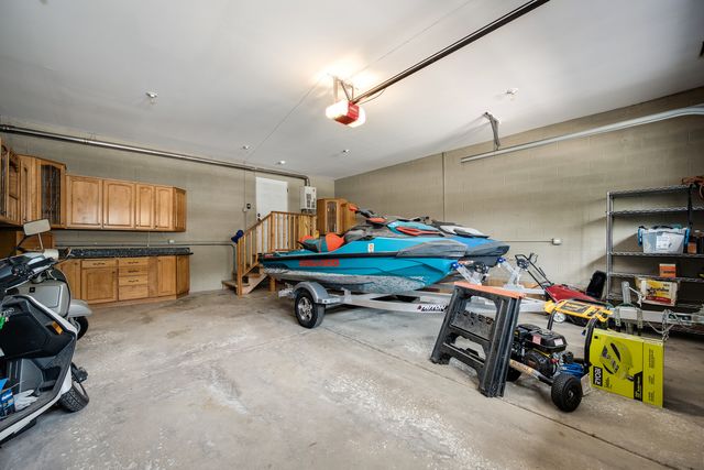 2851 W Rascher Avenue, Chicago, IL 60625