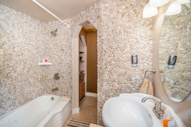 16830 W West Way, Yarnell, AZ 85362