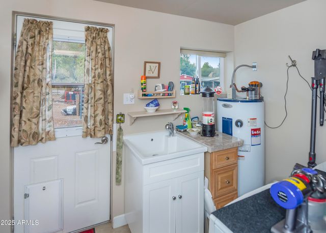 16830 W West Way, Yarnell, AZ 85362