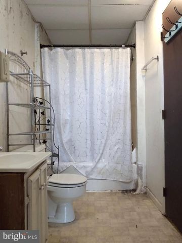 123 W KING ST, Chambersburg, PA 17201