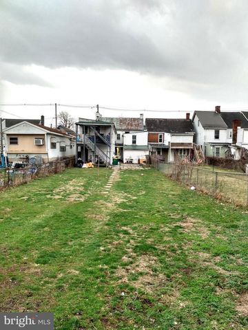 123 W KING ST, Chambersburg, PA 17201