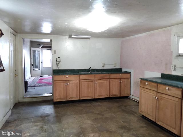 123 W KING ST, Chambersburg, PA 17201