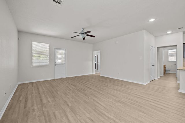 236 Country Crossing Circle, Magnolia, TX 77354