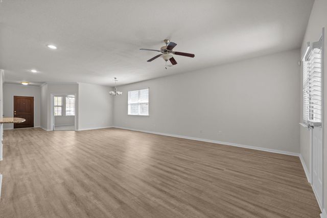 236 Country Crossing Circle, Magnolia, TX 77354