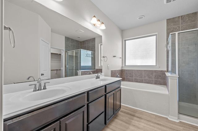 236 Country Crossing Circle, Magnolia, TX 77354