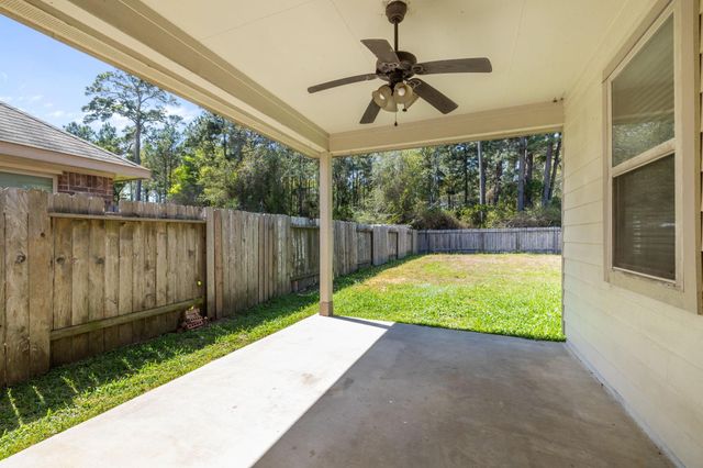 236 Country Crossing Circle, Magnolia, TX 77354