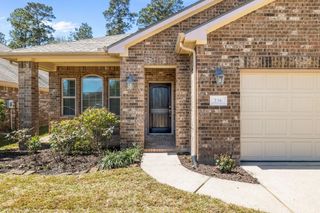 236 Country Crossing Circle, Magnolia, TX 77354