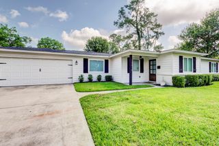 10018 Whiteside Lane, Houston, TX 77080